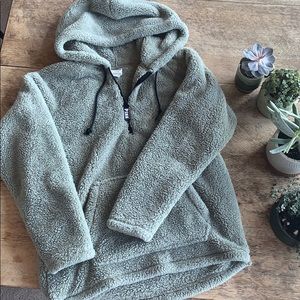 Pink/Victoria Secret zip up fuzzy hoodie!